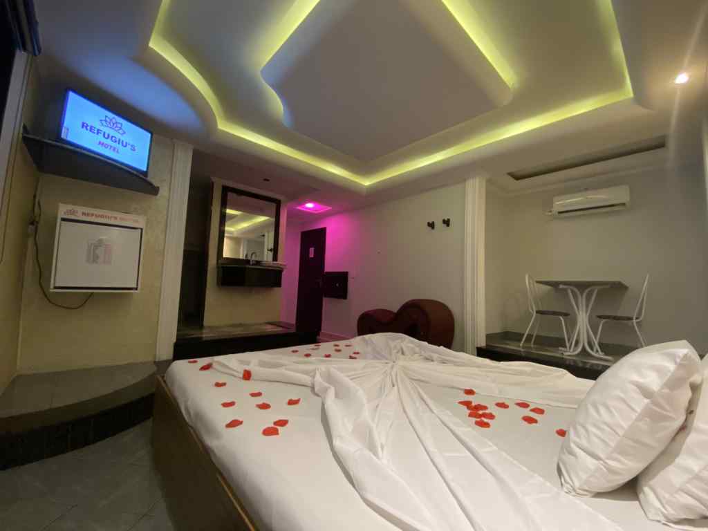 suite-ouro-refugio-motel-brasil-sao-paulo (12) (Medium)