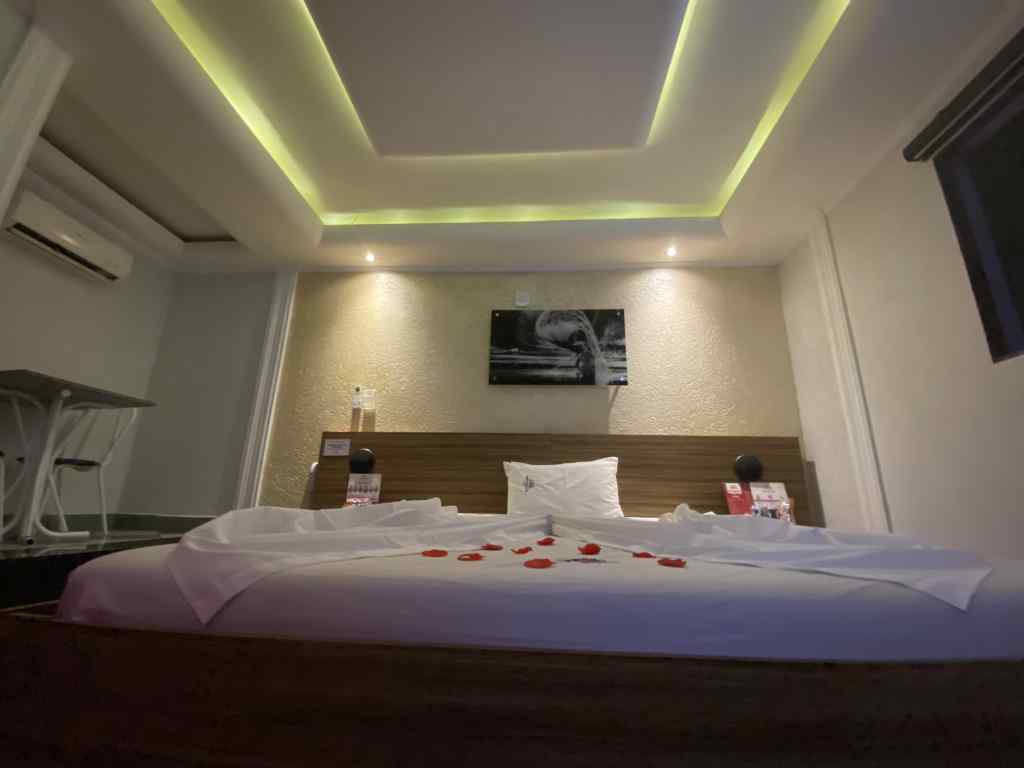 suite-ouro-refugio-motel-brasil-sao-paulo (63) (Medium)